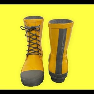 Electric Karma rain boots. Vibrant yellow, grey lace ups! New item  size 8.